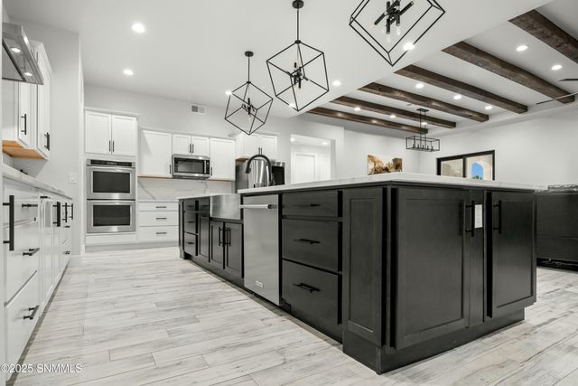 385 Marisa Court, Las Cruces, NM 88007
