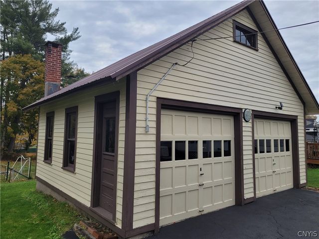 22 Slawson Street, Manheim, NY 13329