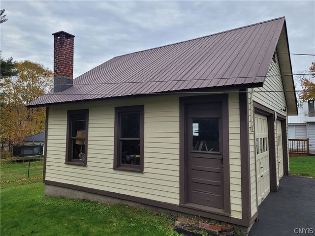 22 Slawson Street, Manheim, NY 13329