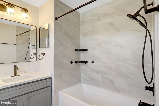 8070 POWDERBROOK LN, Springfield, VA 22153