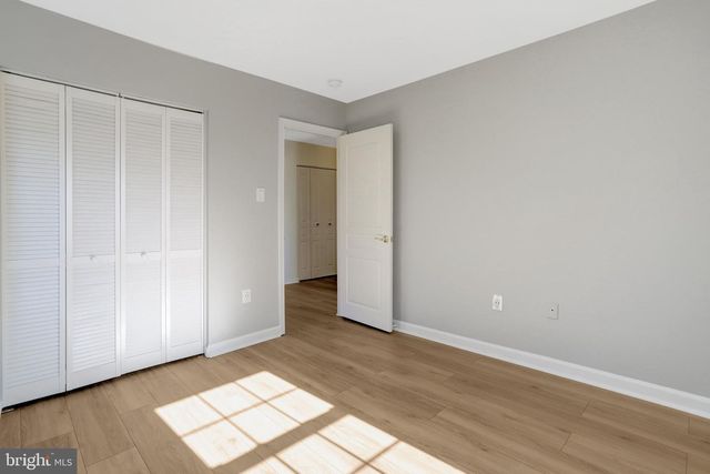 8070 POWDERBROOK LN, Springfield, VA 22153