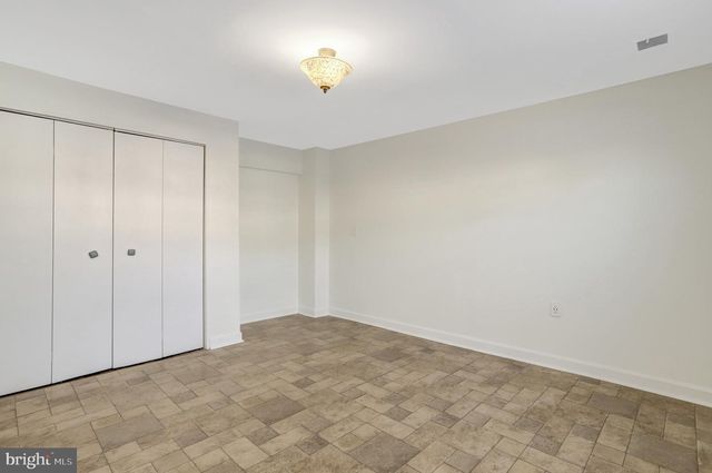 8070 POWDERBROOK LN, Springfield, VA 22153