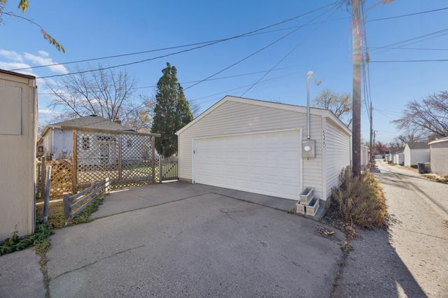 5320 37th Avenue S, Minneapolis, MN 55417