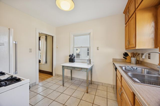 5320 37th Avenue S, Minneapolis, MN 55417