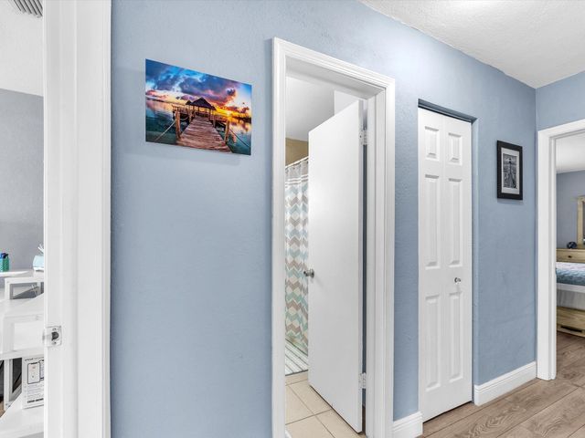 7615 NW 68th Avenue, Tamarac, FL 33321