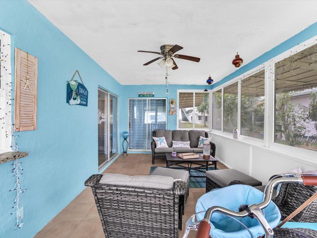 7615 NW 68th Avenue, Tamarac, FL 33321