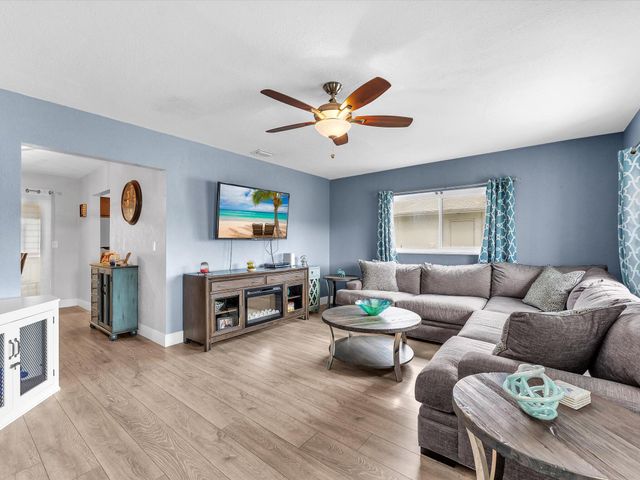 7615 NW 68th Avenue, Tamarac, FL 33321