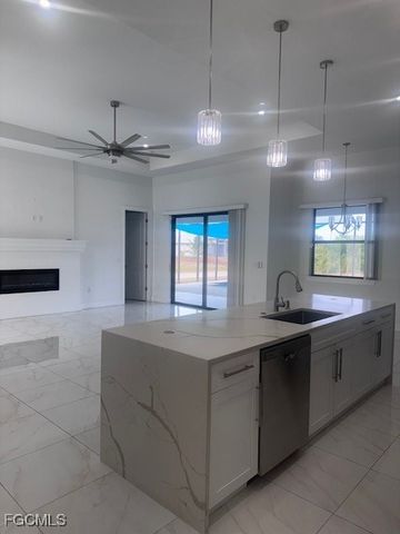 24 Chiquita BLVD S, Cape Coral, FL 33991