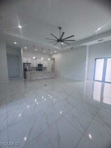 24 Chiquita BLVD S, Cape Coral, FL 33991