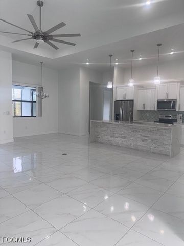 24 Chiquita BLVD S, Cape Coral, FL 33991