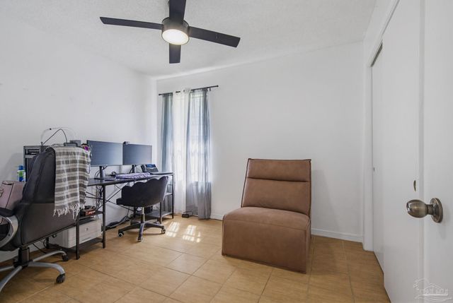 1184 Signal Hill Ln, Pensacola, FL 32514