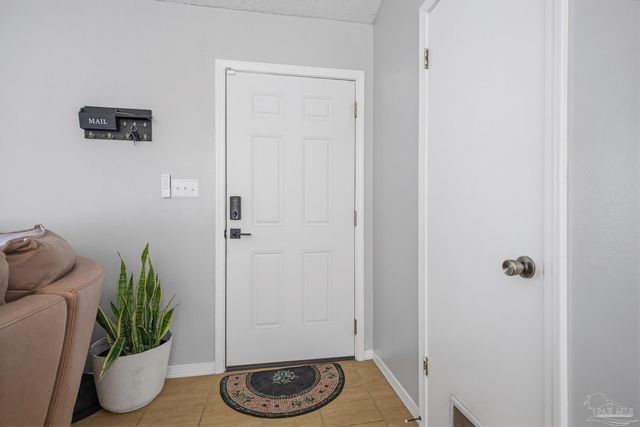 1184 Signal Hill Ln, Pensacola, FL 32514