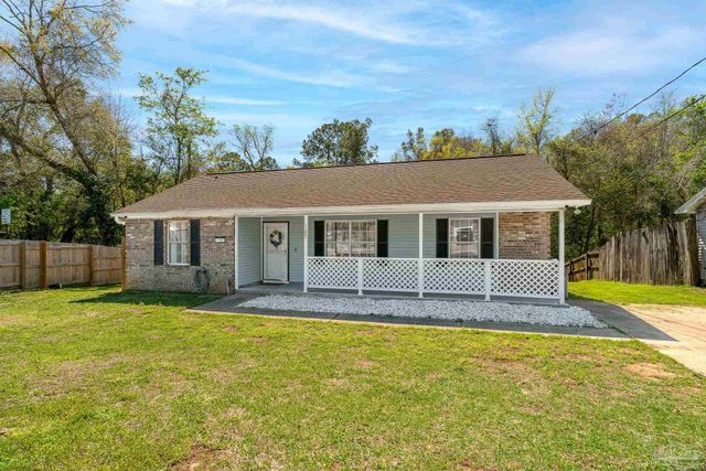 1184 Signal Hill Ln, Pensacola, FL 32514