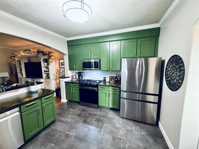 12930 Iris Garden Lane, Houston, TX 77044