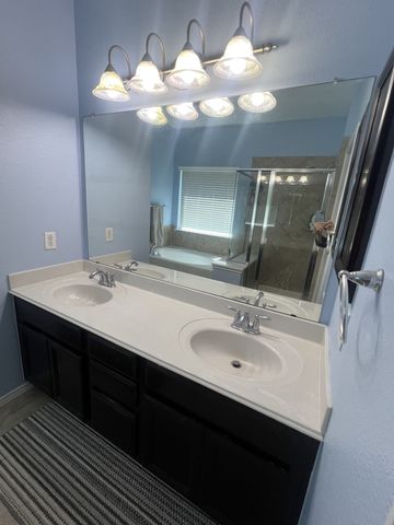 11462 Henderson Dr, Frisco, TX 75035