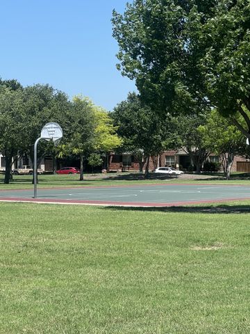 11462 Henderson Dr, Frisco, TX 75035