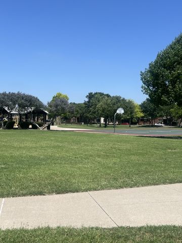 11462 Henderson Dr, Frisco, TX 75035