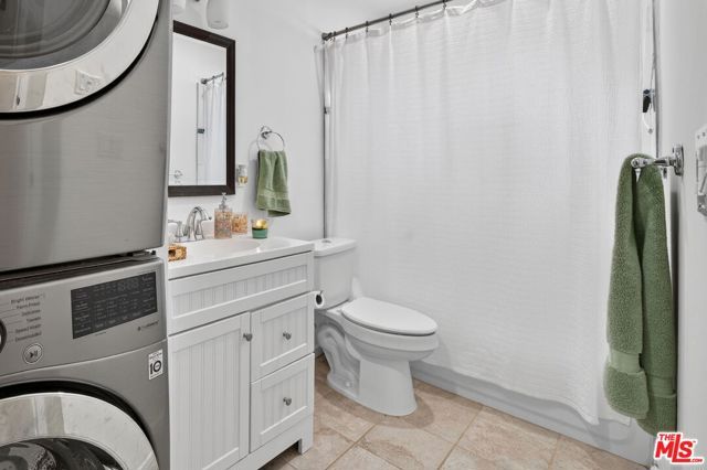 6113 Bonfair Avenue, Lakewood, CA 90712