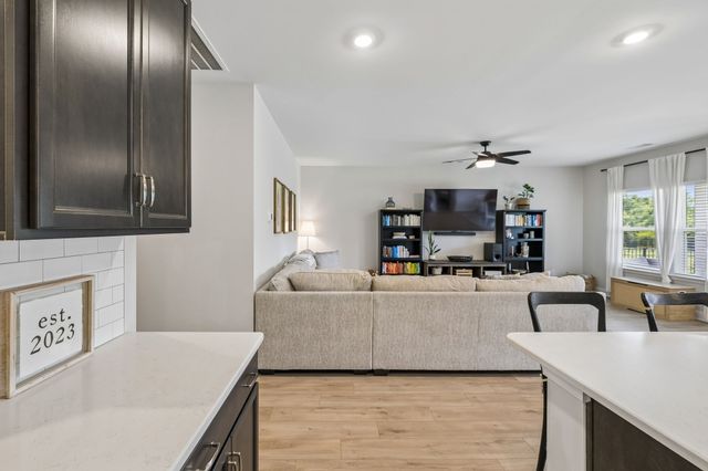 2073 Creekland View Blvd, Nashville, TN 37207