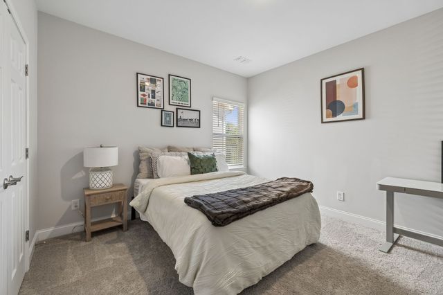 2073 Creekland View Blvd, Nashville, TN 37207