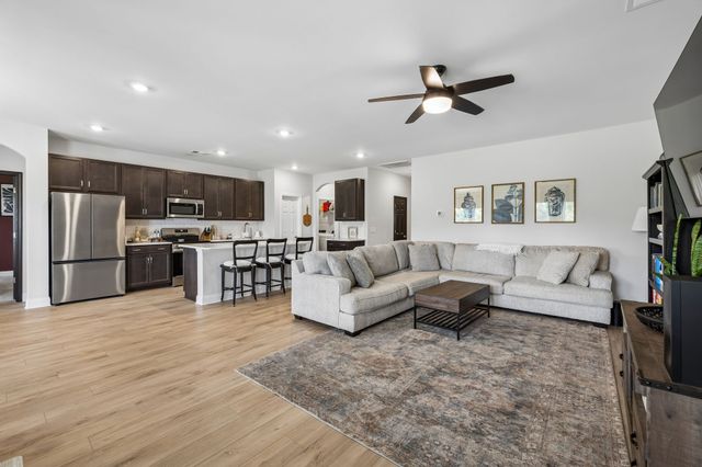 2073 Creekland View Blvd, Nashville, TN 37207