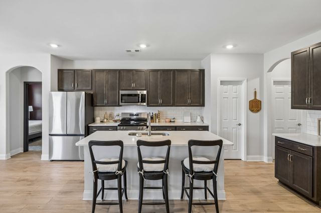 2073 Creekland View Blvd, Nashville, TN 37207