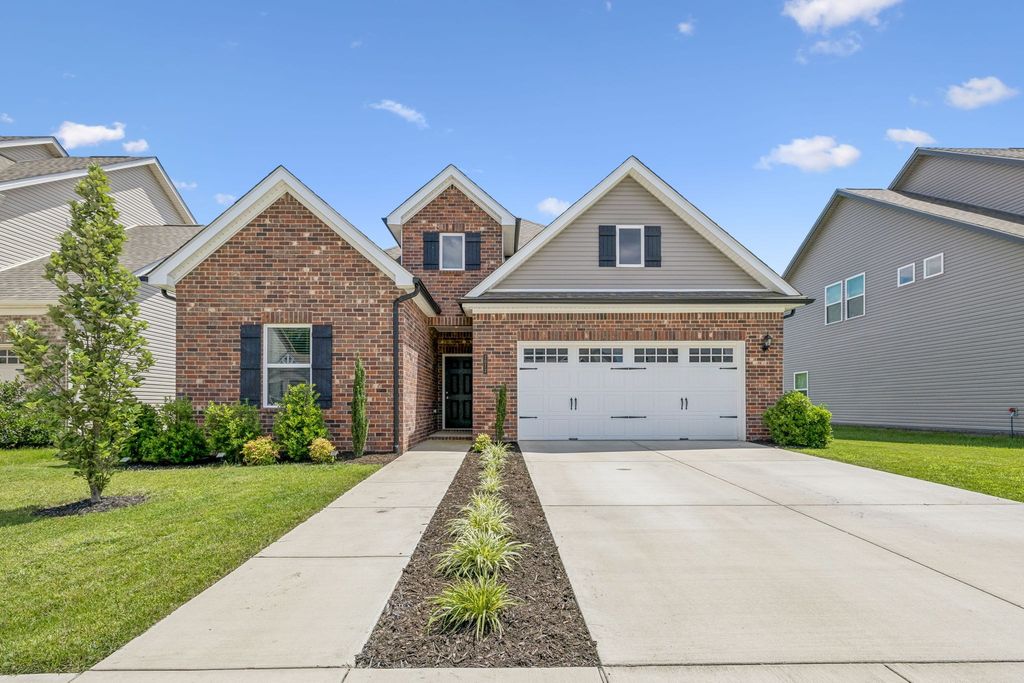 2073 Creekland View Blvd, Nashville, TN 37207