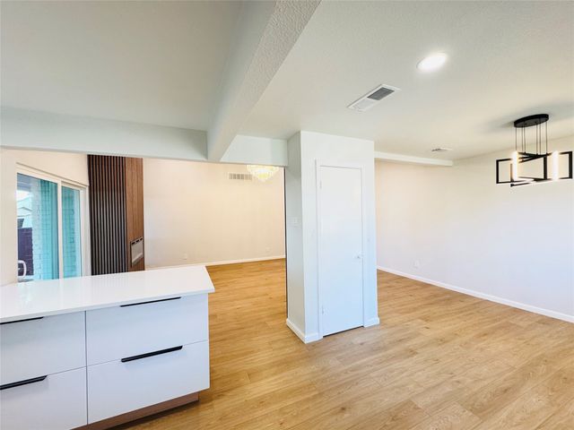 21 Grant Circle, Richardson, TX 75081