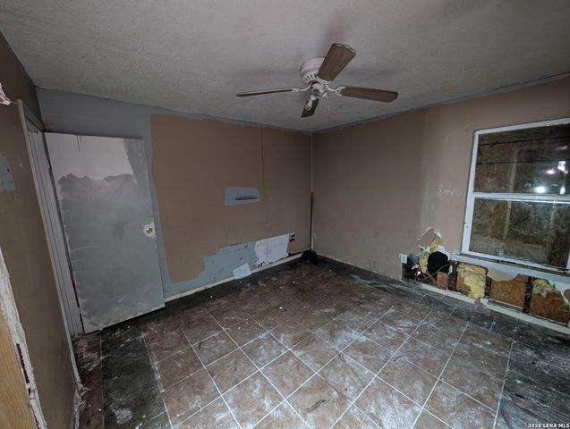 2618 COLT DR, San Antonio, TX 78227