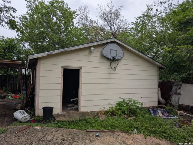 2618 COLT DR, San Antonio, TX 78227