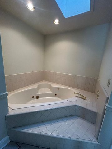 301 W Paul Avenue, Clovis, CA 93612