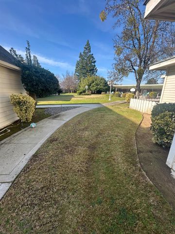 301 W Paul Avenue, Clovis, CA 93612
