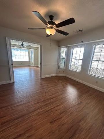 301 W Paul Avenue, Clovis, CA 93612