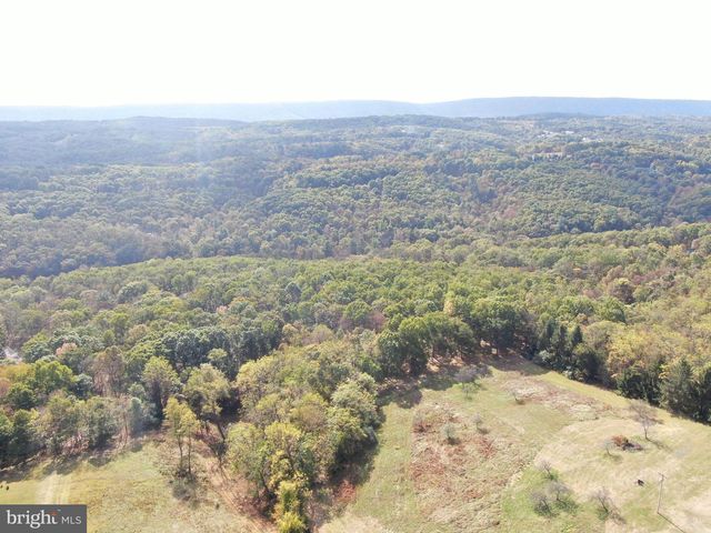 13677 PINEY RIDGE RD, Huntingdon, PA 16652
