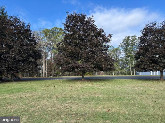 13677 PINEY RIDGE RD, Huntingdon, PA 16652