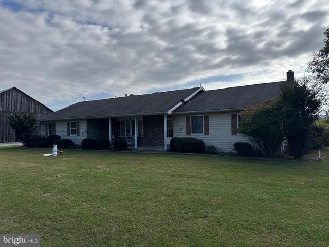 13677 PINEY RIDGE RD, Huntingdon, PA 16652