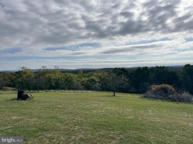 13677 PINEY RIDGE RD, Huntingdon, PA 16652