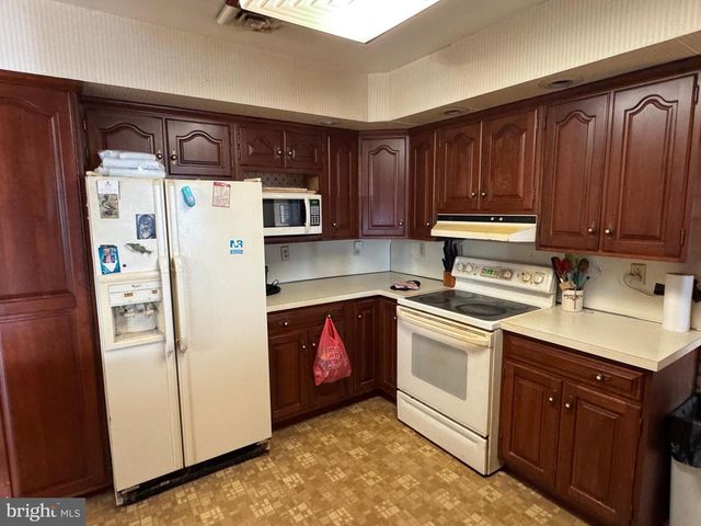 13677 PINEY RIDGE RD, Huntingdon, PA 16652