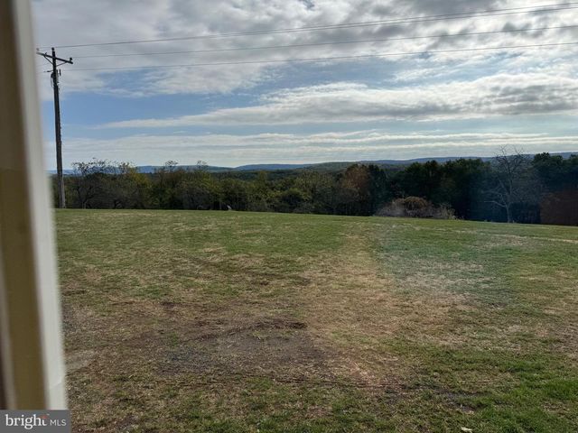 13677 PINEY RIDGE RD, Huntingdon, PA 16652