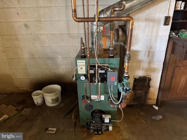 13677 PINEY RIDGE RD, Huntingdon, PA 16652