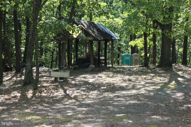 13677 PINEY RIDGE RD, Huntingdon, PA 16652