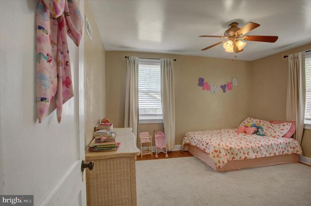 374 GLEN STREET, Chambersburg, PA 17201