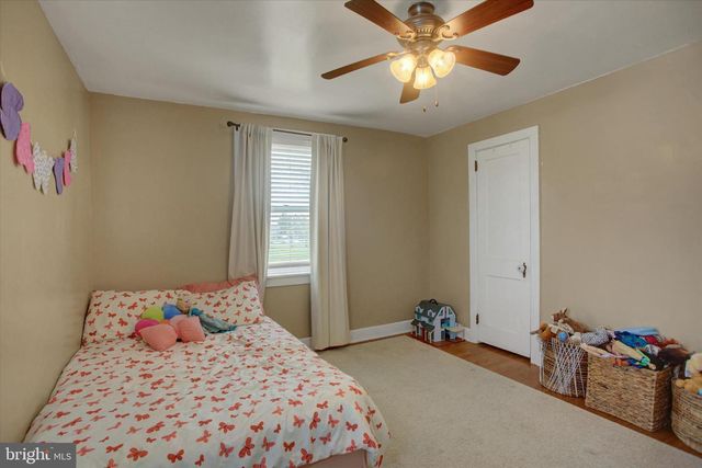 374 GLEN STREET, Chambersburg, PA 17201