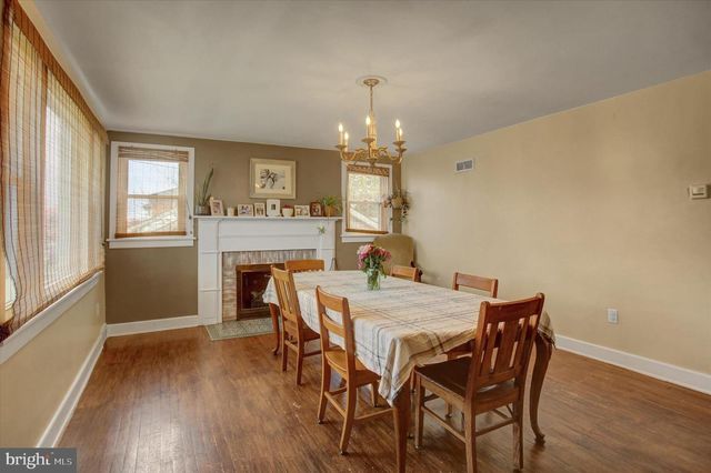 374 GLEN STREET, Chambersburg, PA 17201