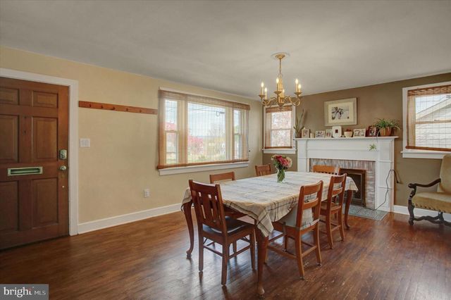 374 GLEN STREET, Chambersburg, PA 17201