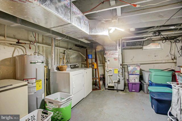 374 GLEN STREET, Chambersburg, PA 17201