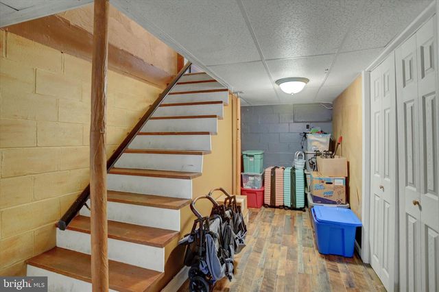 374 GLEN STREET, Chambersburg, PA 17201