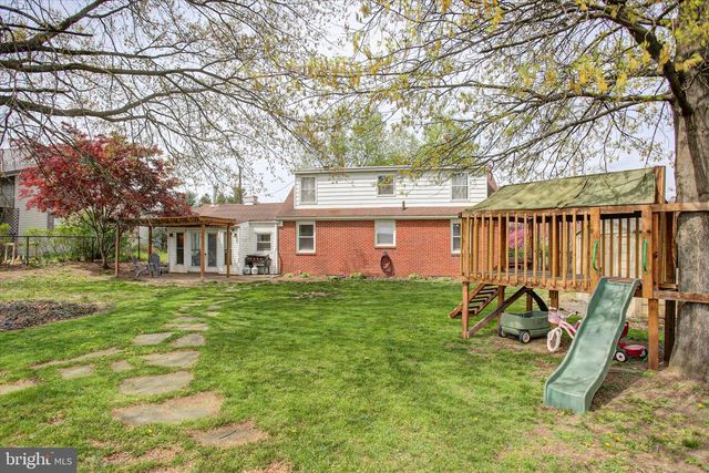 374 GLEN STREET, Chambersburg, PA 17201