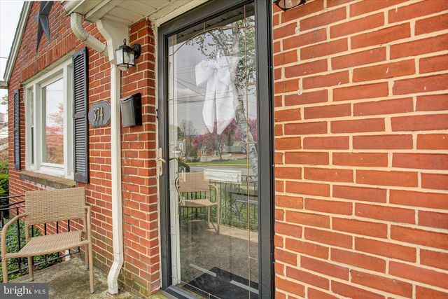 374 GLEN STREET, Chambersburg, PA 17201