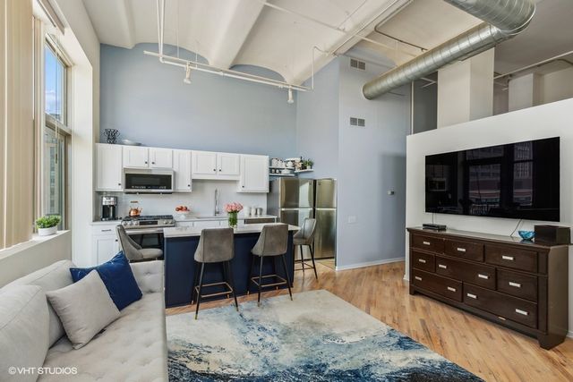 500 S Clinton Street 801, Chicago, IL 60607